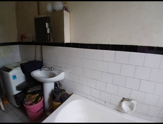 5 BEDROOM HOUSE FOR SALE IN ELSBURG